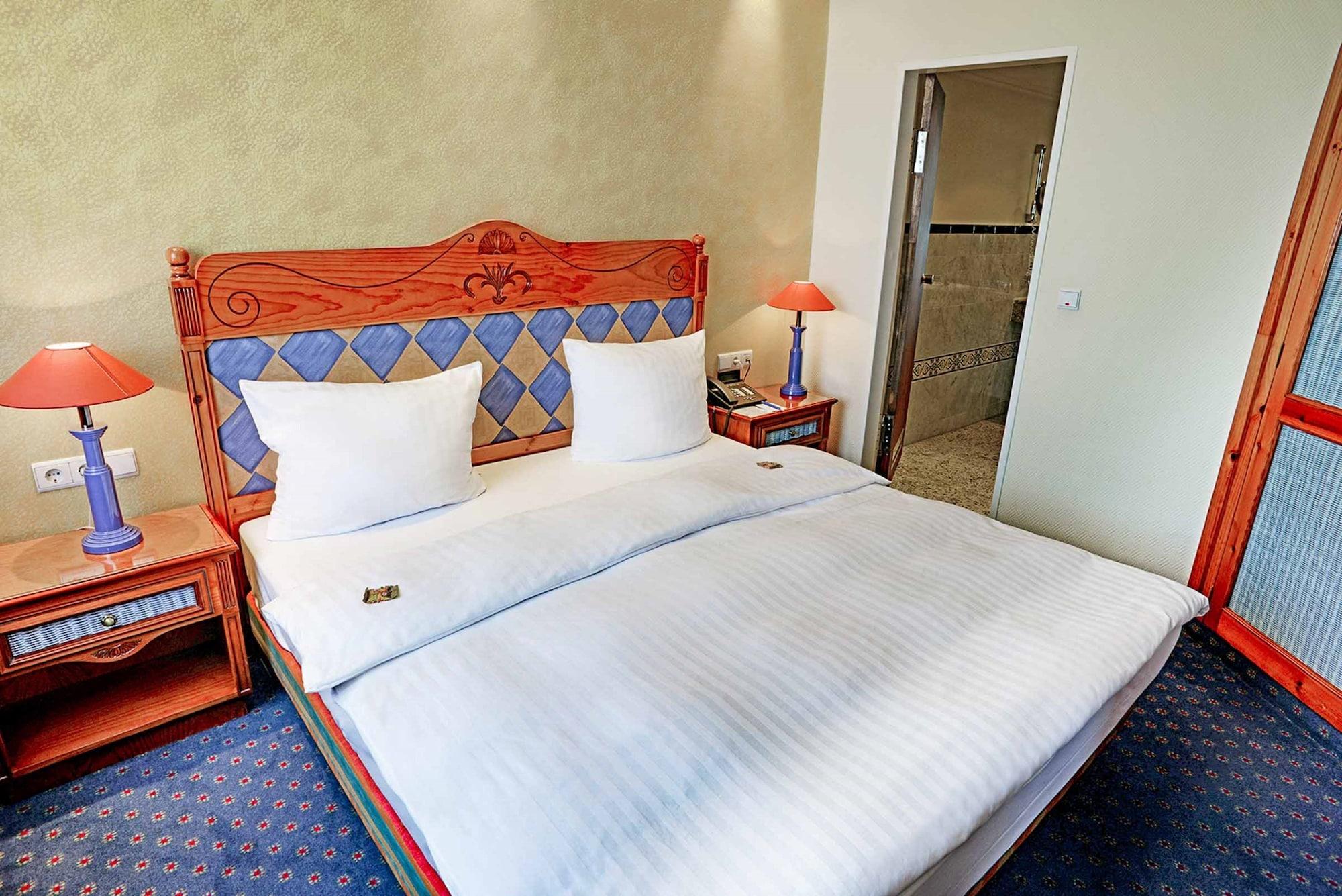 Plaza Kongresshotel Europe Hotel 4*